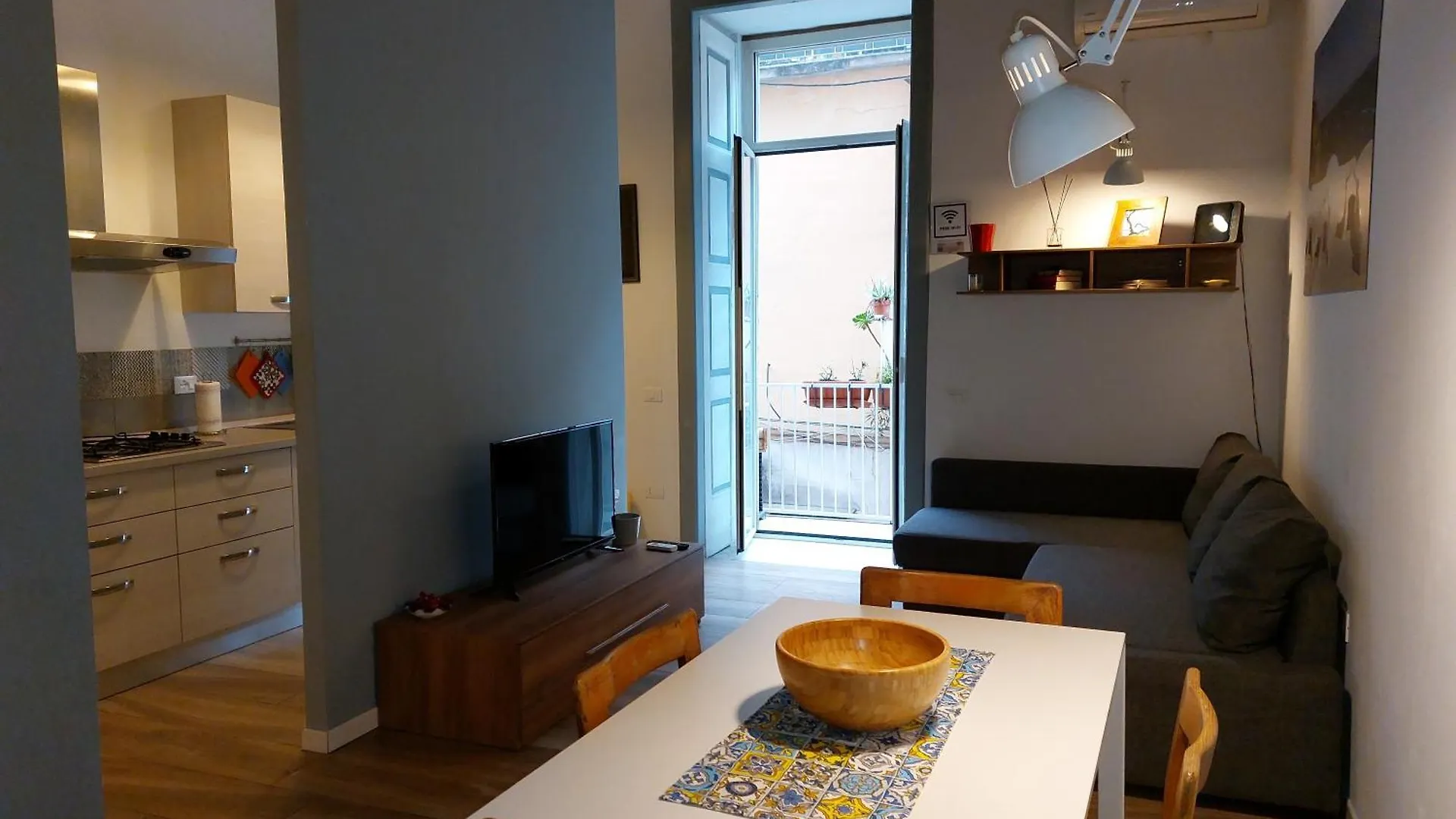 Museum Comfort Apartment Naples 0*,